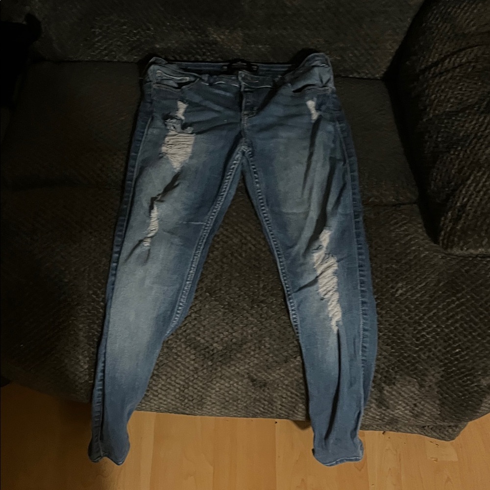 Hollister Women's Light Blue Distressed Skinny Jeans